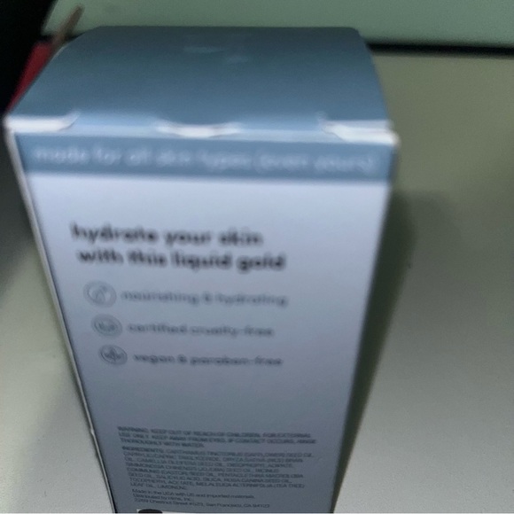 hers effortless glow face oil - Picture 3 of 4